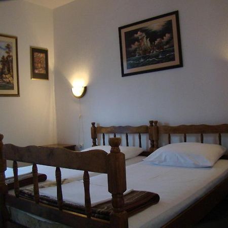 Apartments Svorcan Budva Rum bild
